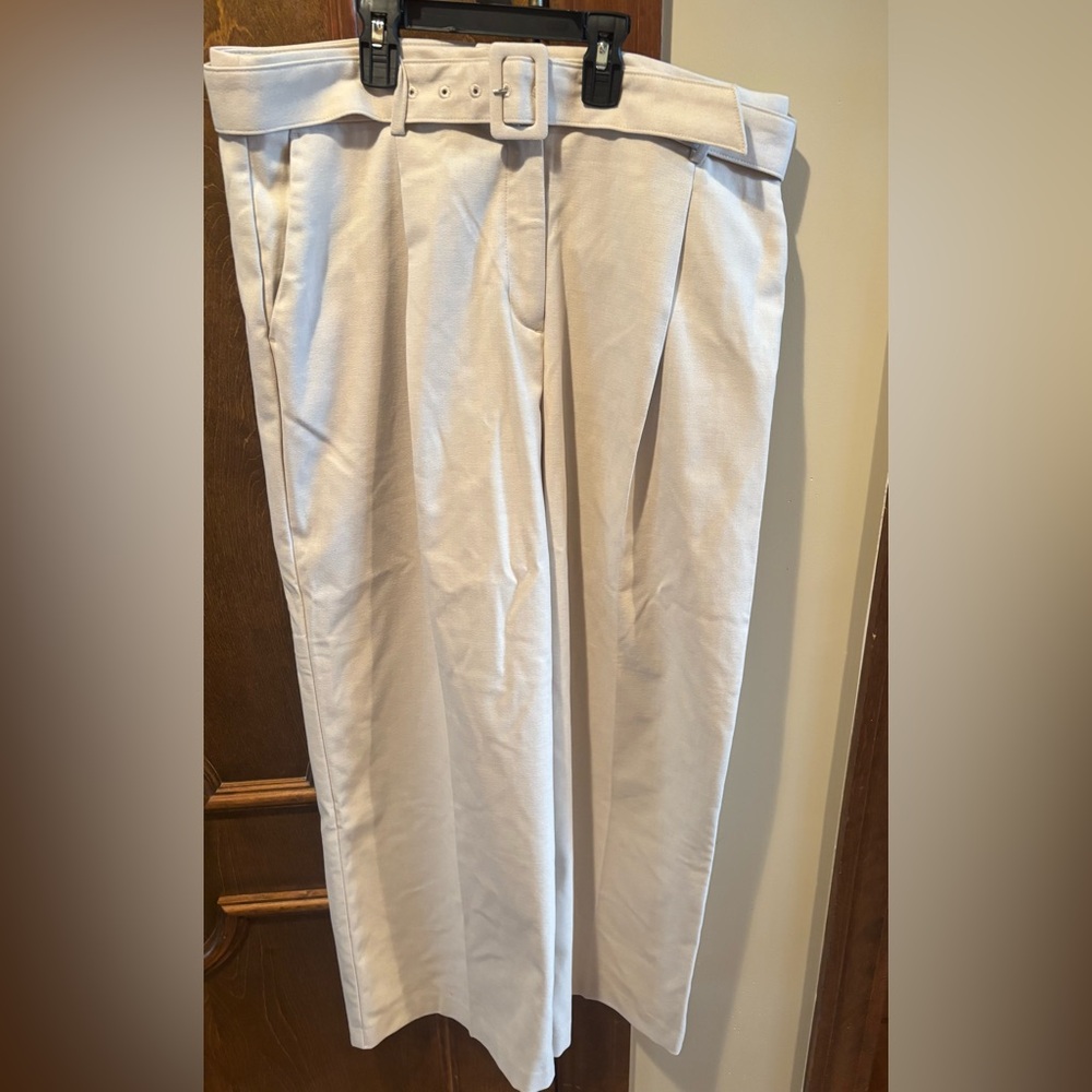 Loft trousers with belt